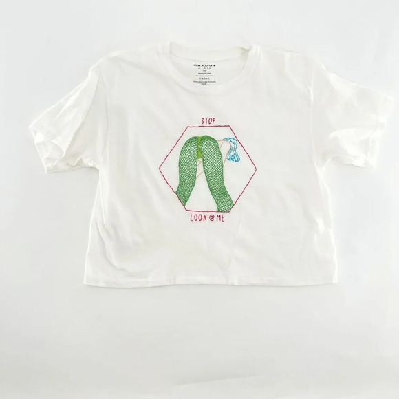 Urban Outfitters Crop Tee Womens L White Stop Look at Me Graphic Embroidered - Picture 1 of 4